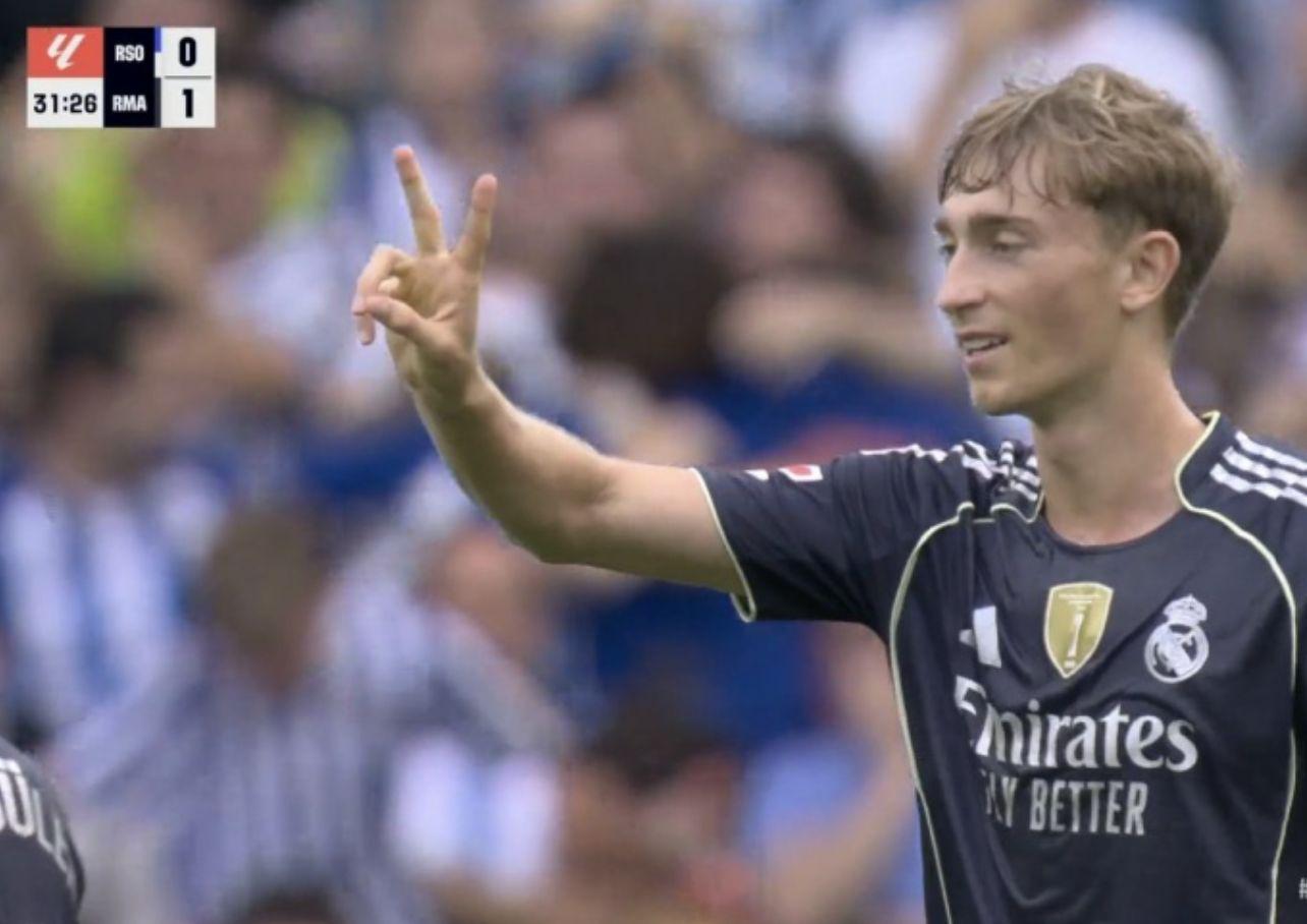 尔图瓦当时, 这位年仅 尔图瓦当时, 这位年仅