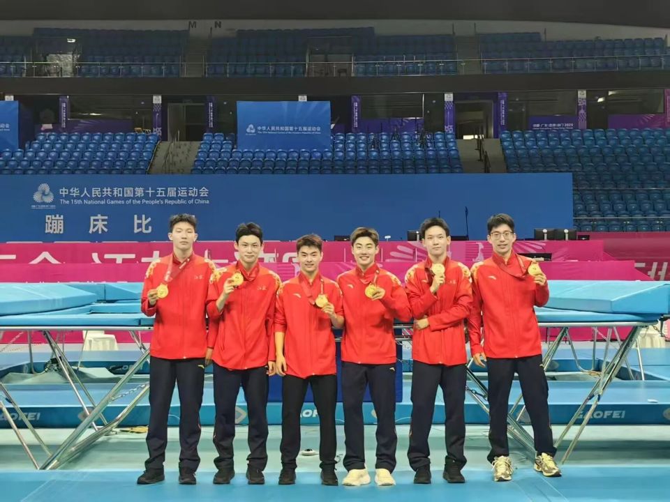 育代表团再 育代表团再